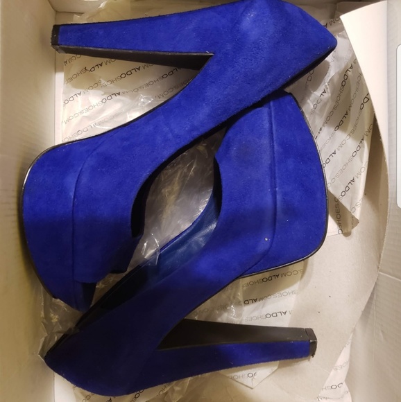 Shoes - Picture 1 of 2